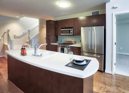 Luxury kitchens with quartz countertops at 5550 Wilshire at Miracle Mile by Windsor, 90036