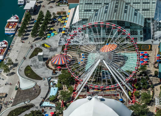Live Entertainment, Shopping, and Dining, the Navy Pier has it all.