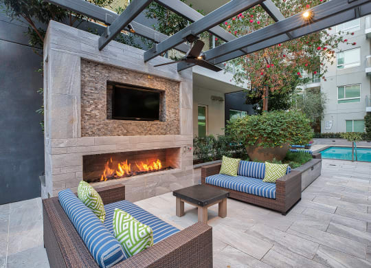 Resident Courtyard with Fireplace at Olympic by Windsor, Los Angeles, CA
