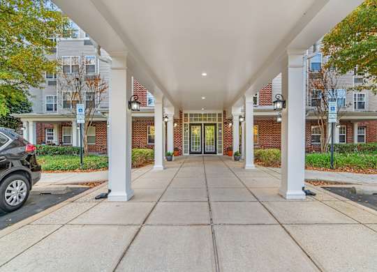 Long walkway at River Point Apartments, Maryland