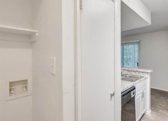 Closet View at The Hub at 934 Apartments, Atlanta, GA, 30349