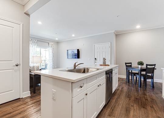Kitchen With Dining at Liberty Club, Hinesville, GA, 31313