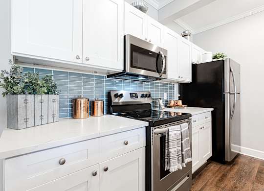 Elegant Backsplashes In Kitchen at Liberty Club, Hinesville