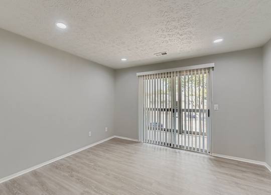 A room with a sliding door at Keita 1875, College Park, 30349