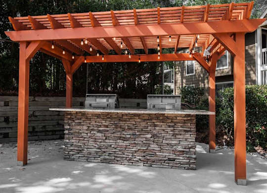 Outdoor grill and kitchen at the Grove at St. Andrews, Columbia, SC