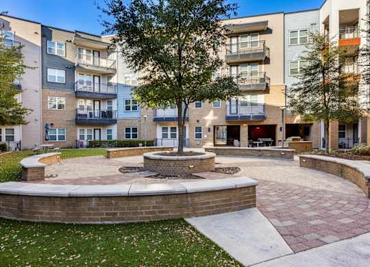 Exterior Landscape at Bridge at Henley, Austin, TX, 78741