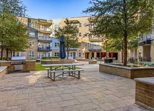 Grill And Picnic Area at Bridge at Henley, Austin, Texas