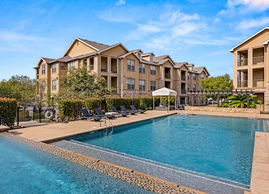 Pool at The James on South First, Texas