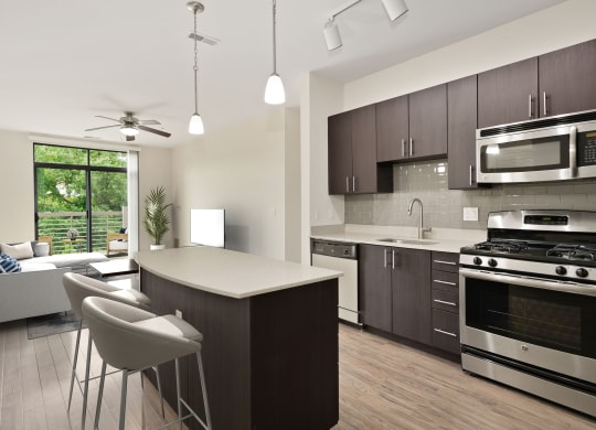 7001 Arlington Kitchen