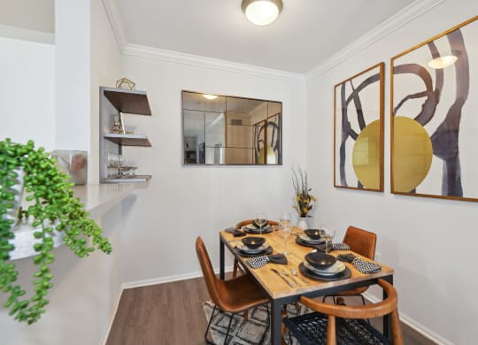 Apartment dining room