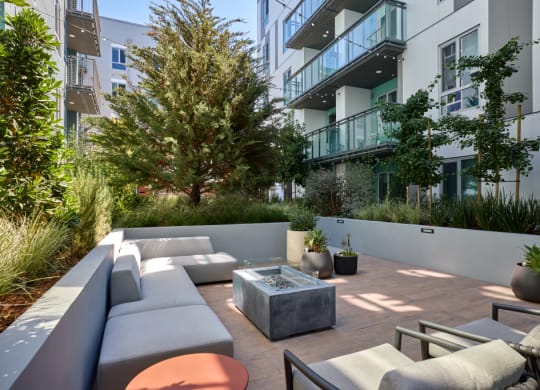 Courtyard fire pit