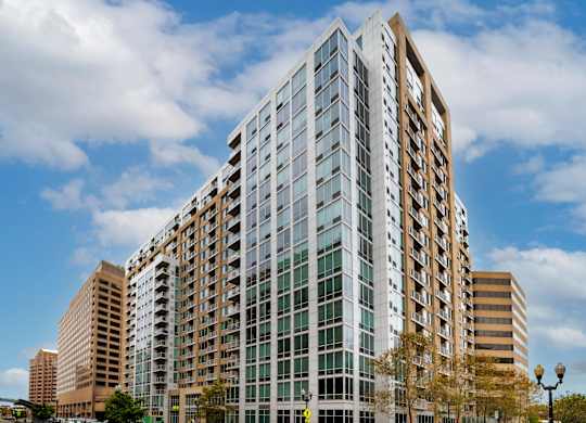 Concord Crystal City building exterior