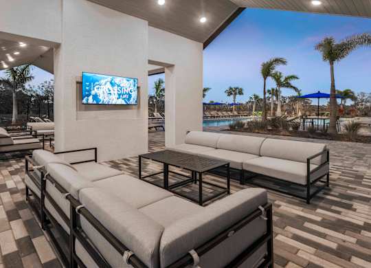 Pool lounge