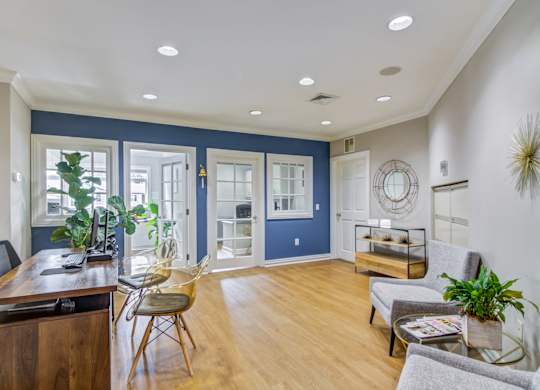 Leasing Office