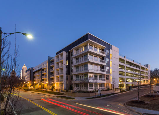 picture of an apartment building at night