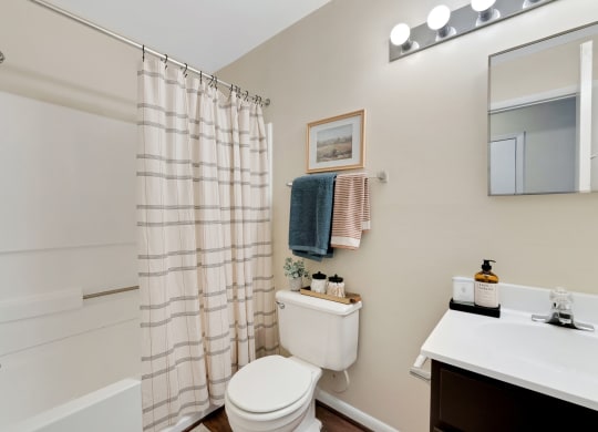 Woodbridge Station bathroom with bathtub