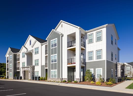 Property Exterior at 198 Milltown Apartments, Burlington, NC