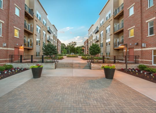 Courtyard at The Enclave Luxury Apartments
