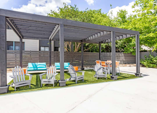 Poolside Lounge at Envue Apartments, Bryan, TX, 77802