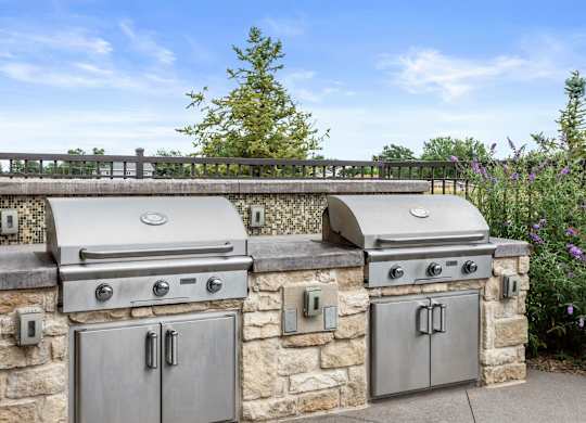 Gateway Arvada Ridge Outdoor Community Grilling Stations with Stainless Steel BBQs