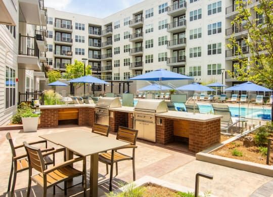 Courtyard with Outdoor Kitchen and Grills
