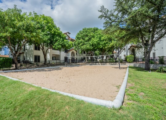 the preserve at ballantyne commons apartments with volleyball court