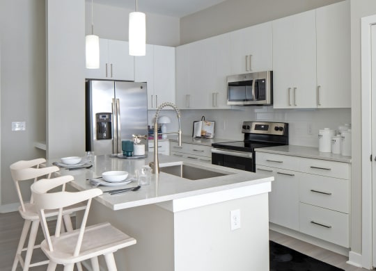 Breakfast Bar with Sleek Finishes