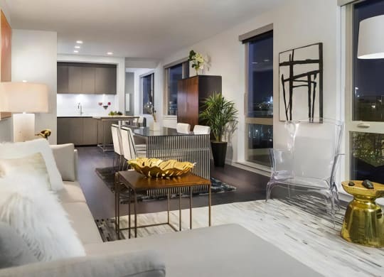 Modern Open Plan Concept with Tall Windows