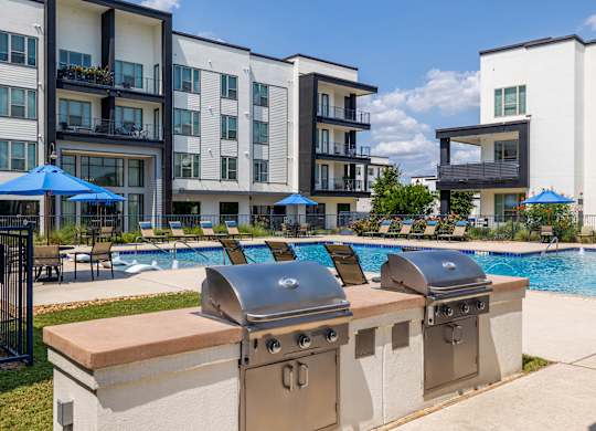 Rhythm Resort-Style Pool with Grills