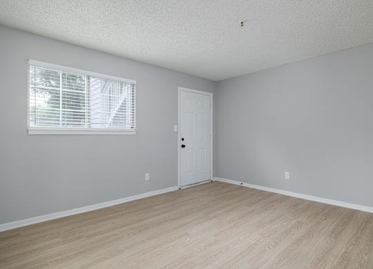 A Room With Wooden Flooring at Avondale Place Apartments, Georgia