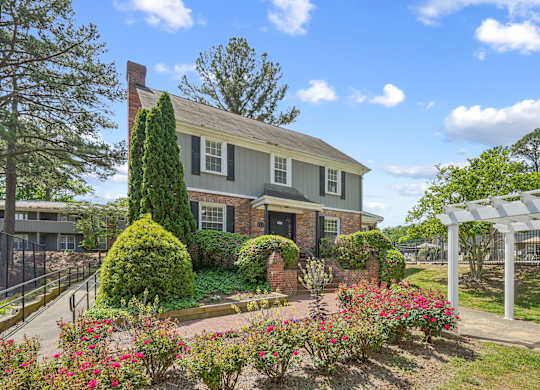 Property exterior at Lexington on the Green, Raleigh, North Carolina