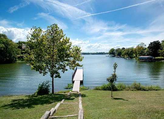 Lake dock at Ventana at The Lake, Hendersonville, TN 37075.