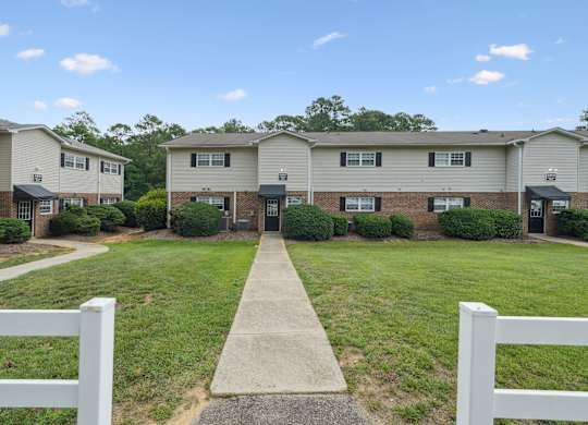 Green Yard Exterior at The Groves Apartments, Raleigh, NC