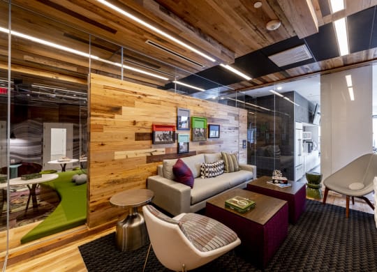 Mission Lofts amenities  conference room