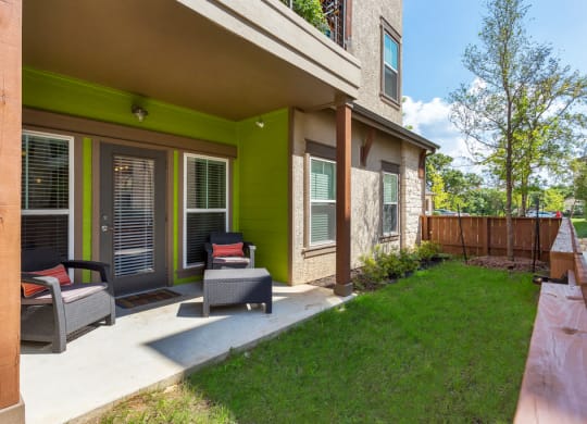 Fenced-in Pet Yards Available!