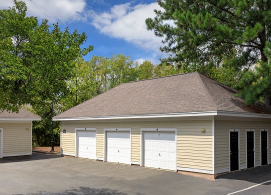 Detached Garages and Storage Units Available