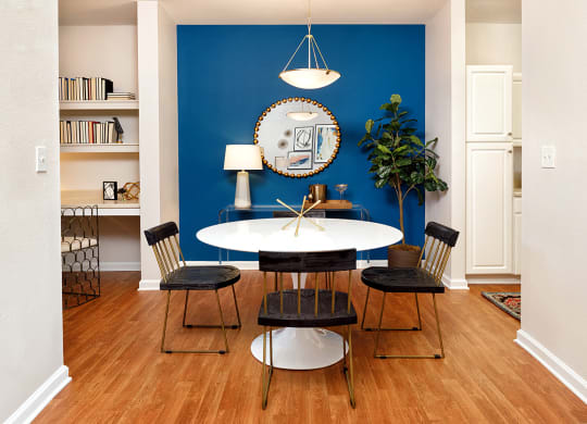 Timbercrest Model Dining