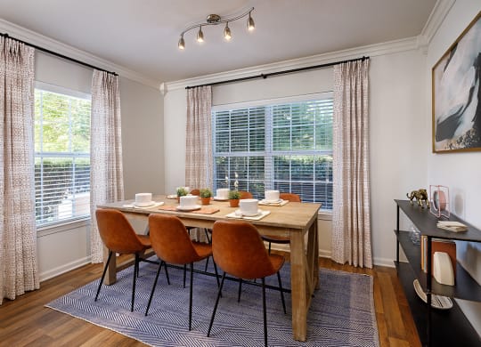Madison Model Dining