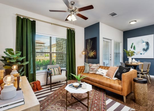 Hawthorn with Attached Garage Living