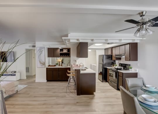 Dining Area with Kitchen View at Glen at Mesa Apartments, AZ 85201
