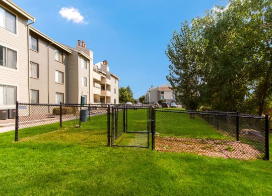 Fenced On Site Dog Park at Deer Crest Apartments, Broomfield, 80020