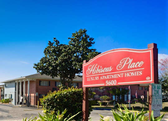 Property Signage at Hibiscus Place Apartments, Orlando