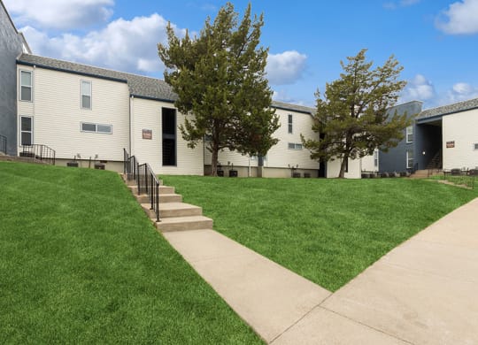 Exterior Community Building and Landscape at Parc at Creekside Apartments in Kansas City, MO.