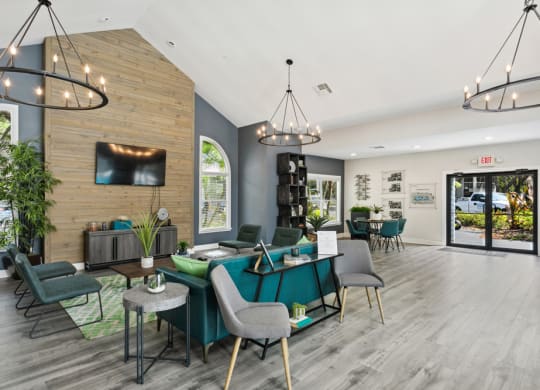 Lobby interior at at Retreat at Crosstown Apartments