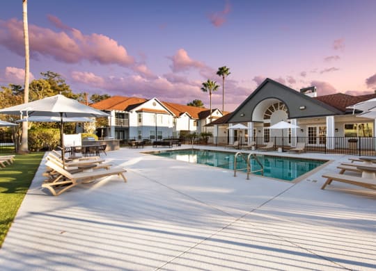 the pool at the resort at longboat key club