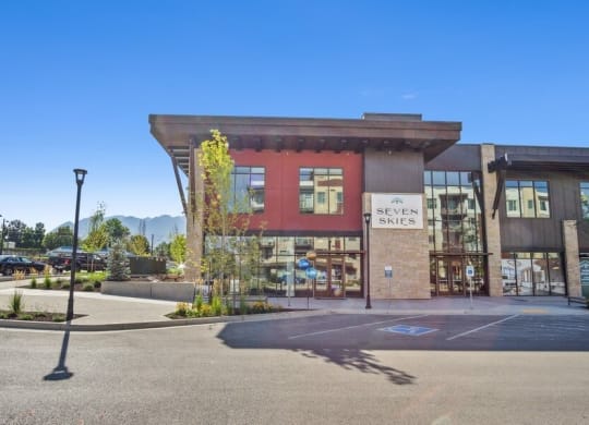 Exterior leasing office