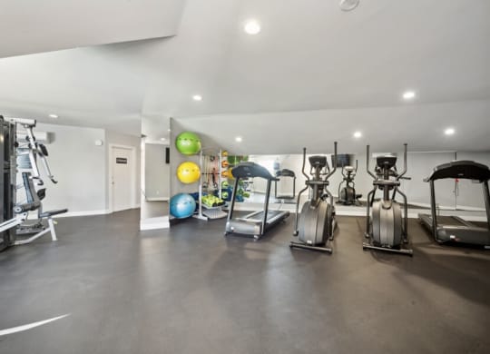 fitness center at district at fiesta park