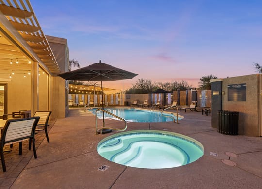 Community Hot Tub and Swimming Pool at Ridgeline Apartments in Tucson, AZ.