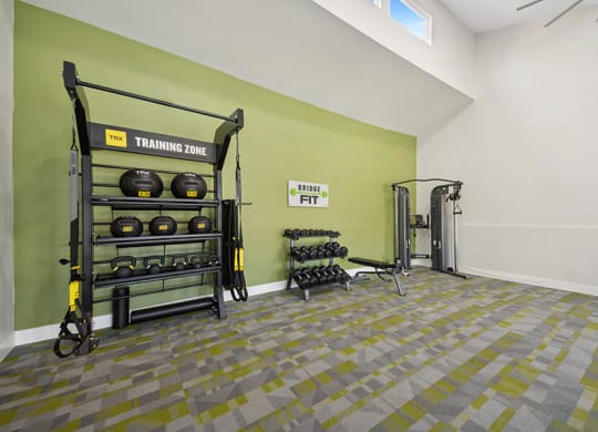 Community Fitness Center with Equipment at Villages at Metro Center Apartment located in Phoenix, AZ.