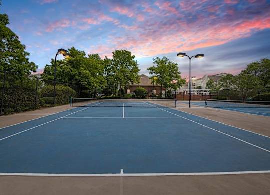 Tennis court at Dulles Green Apartments in Herndon, Virginia